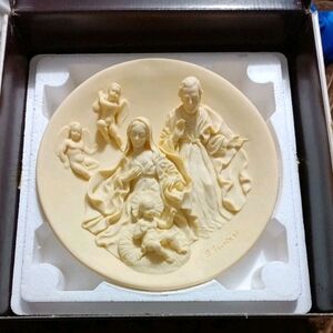 Joy to the World: "Gioia Al Mondo" Plate # BD 8950 Ennio Furiesi, Italy 1987